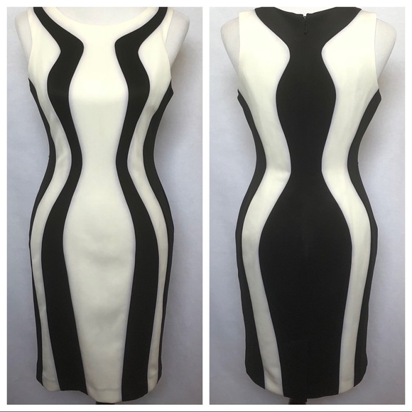 bebe Dresses & Skirts - Bebe Dress Sz Med Close Fitting Style